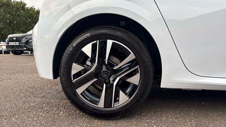 Peugeot 208 1.2 Hybrid 110 Allure 5dr e-DSC6 Petrol Hatchback